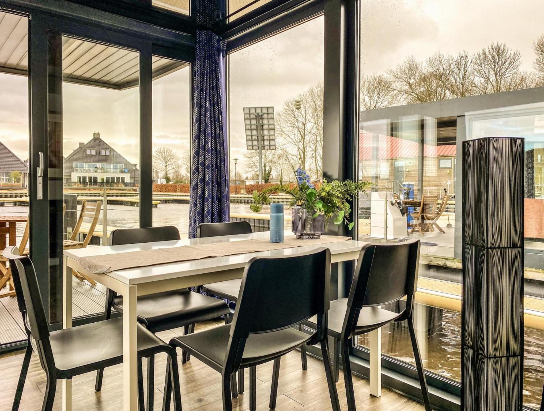 Houseboat Blue Sneekermeer Offingawier المظهر الخارجي الصورة
